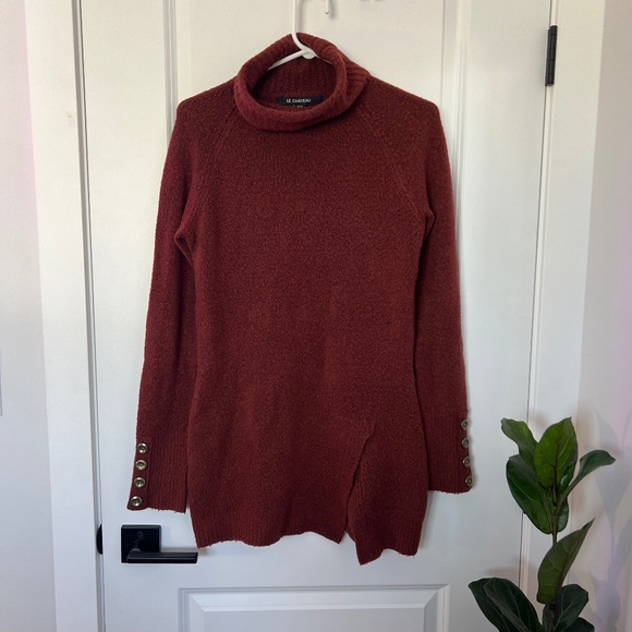 Le Chateau Sweater Dress - Picture 1 of 3